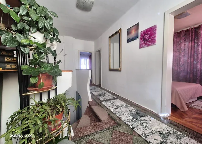 Old Town Petcu's House 3* Brasov